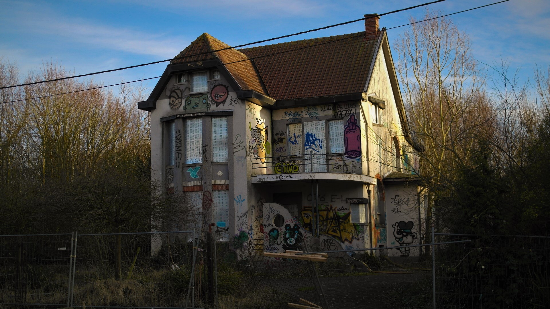 Opustená a strašidelná dedina na konci Belgicka 